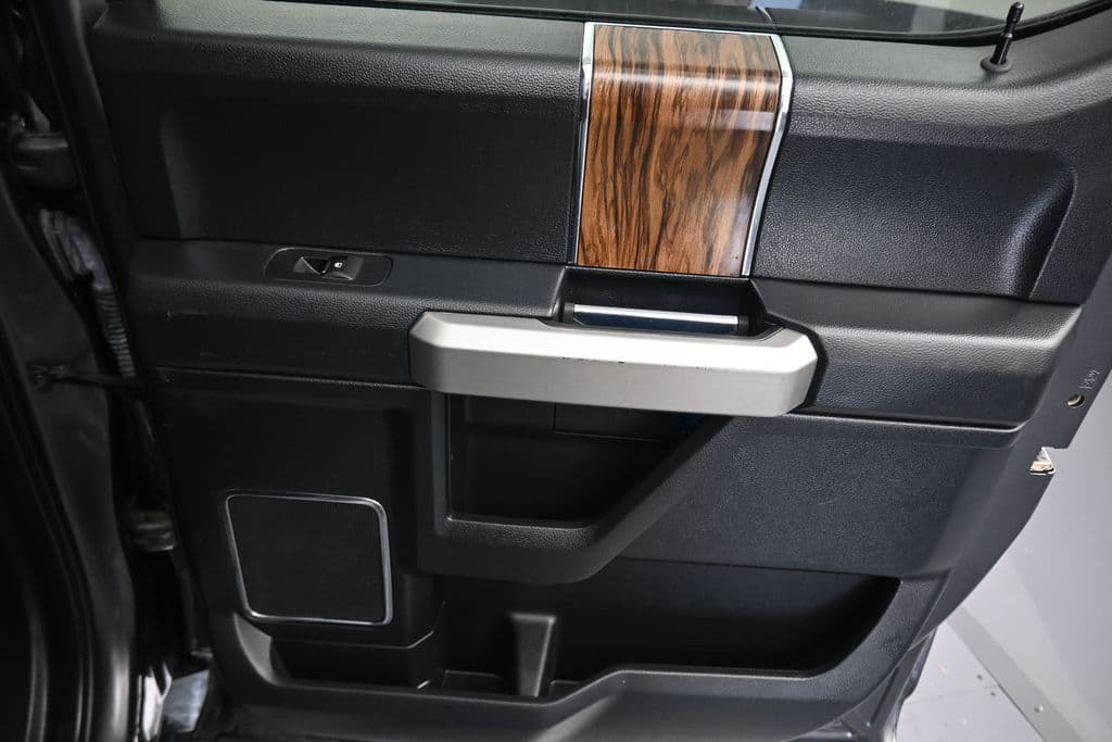 2019 Ford F-150 Lariat, photo 36 of 60