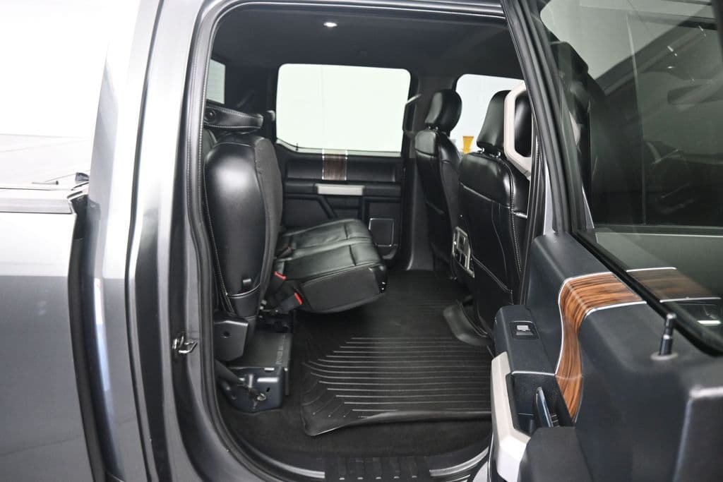 2019 Ford F-150 Lariat, photo 38 of 60