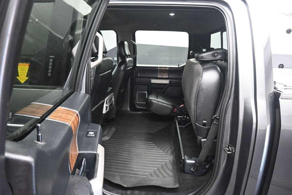 2019 Ford F-150 Lariat, photo 31 of 60