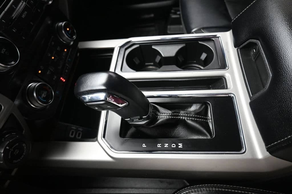 2019 Ford F-150 Lariat, photo 21 of 60