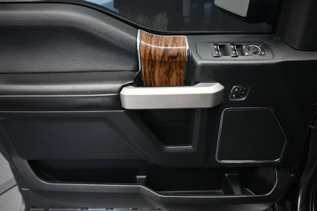 2019 Ford F-150 Lariat, photo 10 of 60