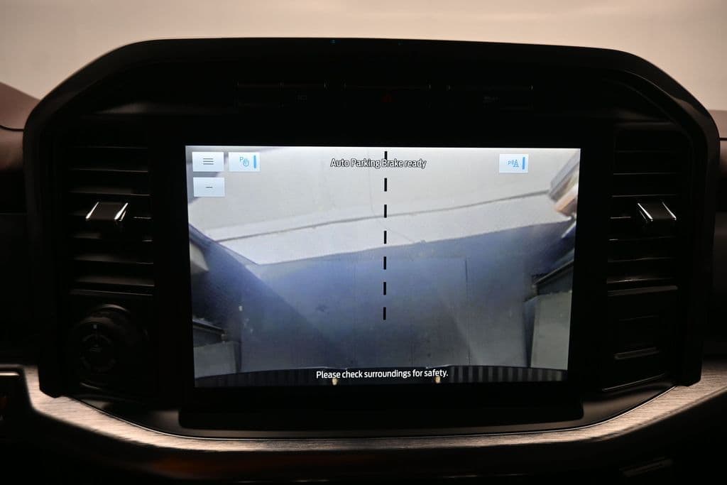 2022 Ford F-150 Lariat, photo 19 of 68