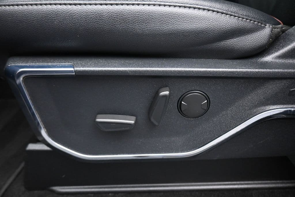 2022 Ford F-150 Lariat, photo 12 of 68