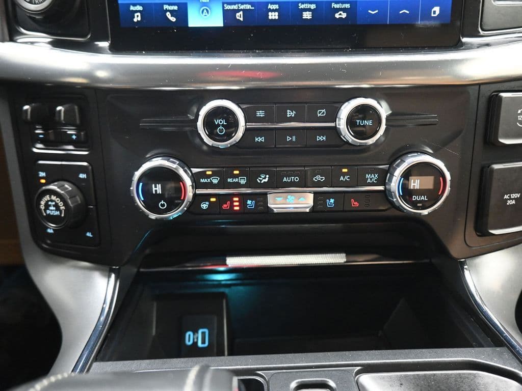 2021 Ford F-150 Lariat, photo 25 of 69