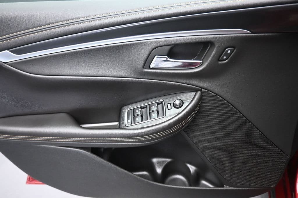 2019 Chevrolet Impala LT, photo 10 of 56