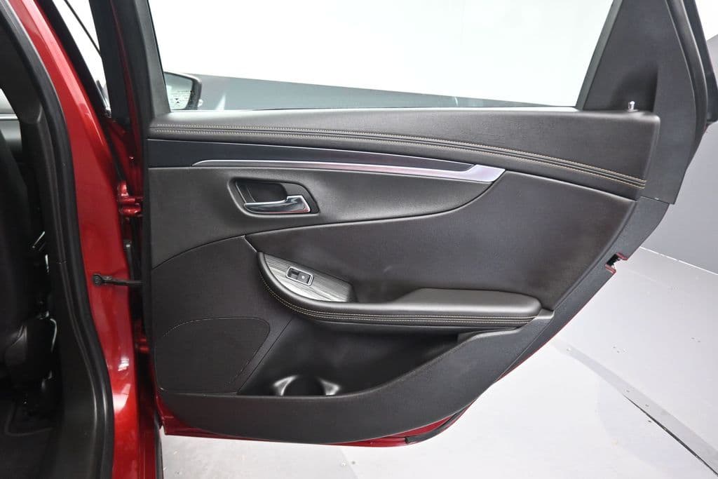 2019 Chevrolet Impala LT, photo 33 of 56