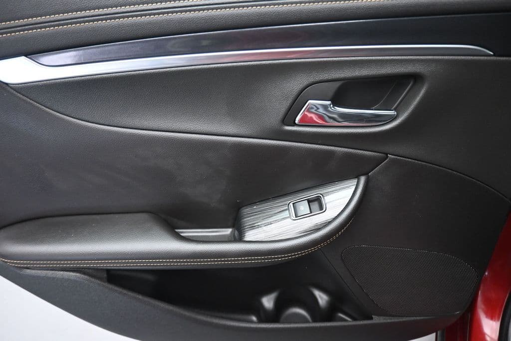 2019 Chevrolet Impala LT, photo 29 of 56