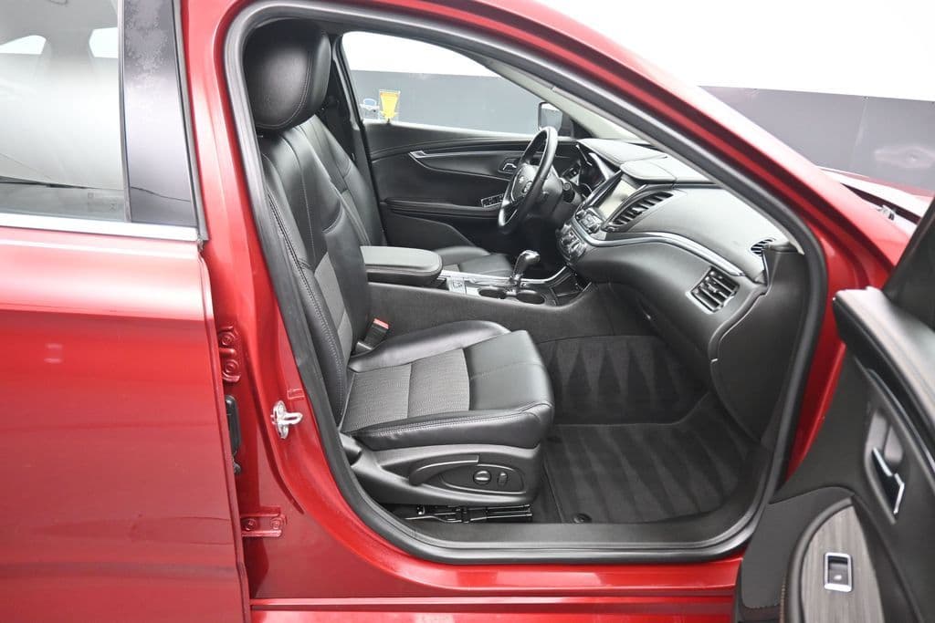 2019 Chevrolet Impala LT, photo 39 of 56