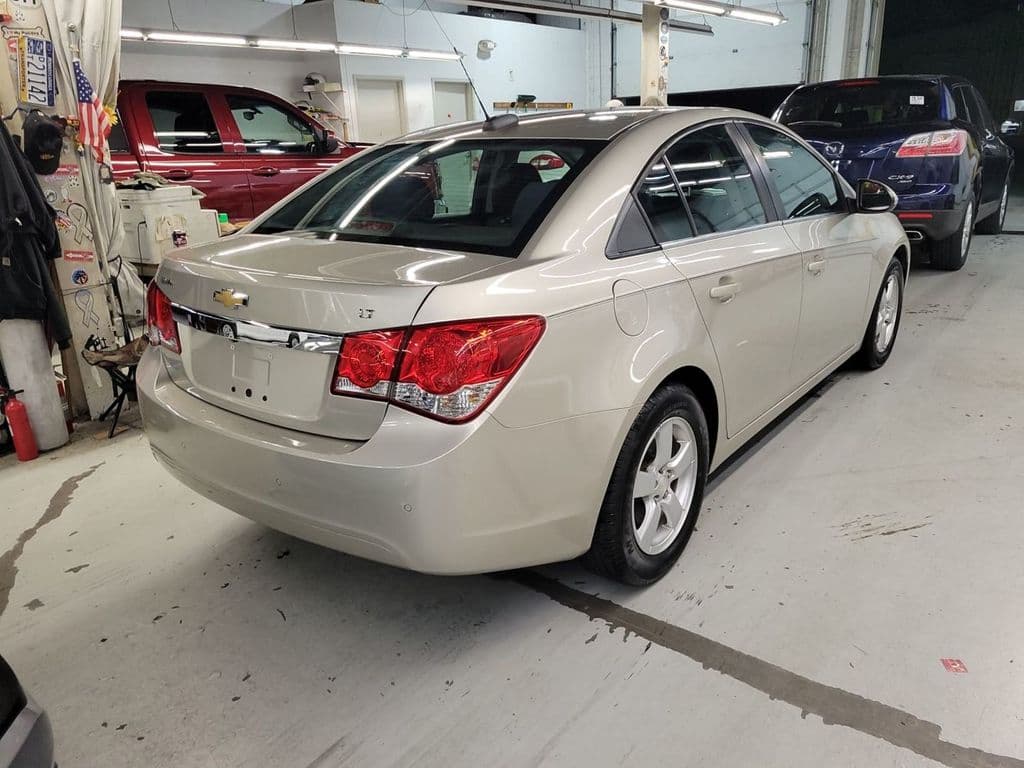 2016 Chevrolet Cruze Limited 1LT, photo 3 of 8