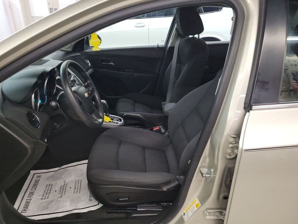 2016 Chevrolet Cruze Limited 1LT, photo 6 of 8