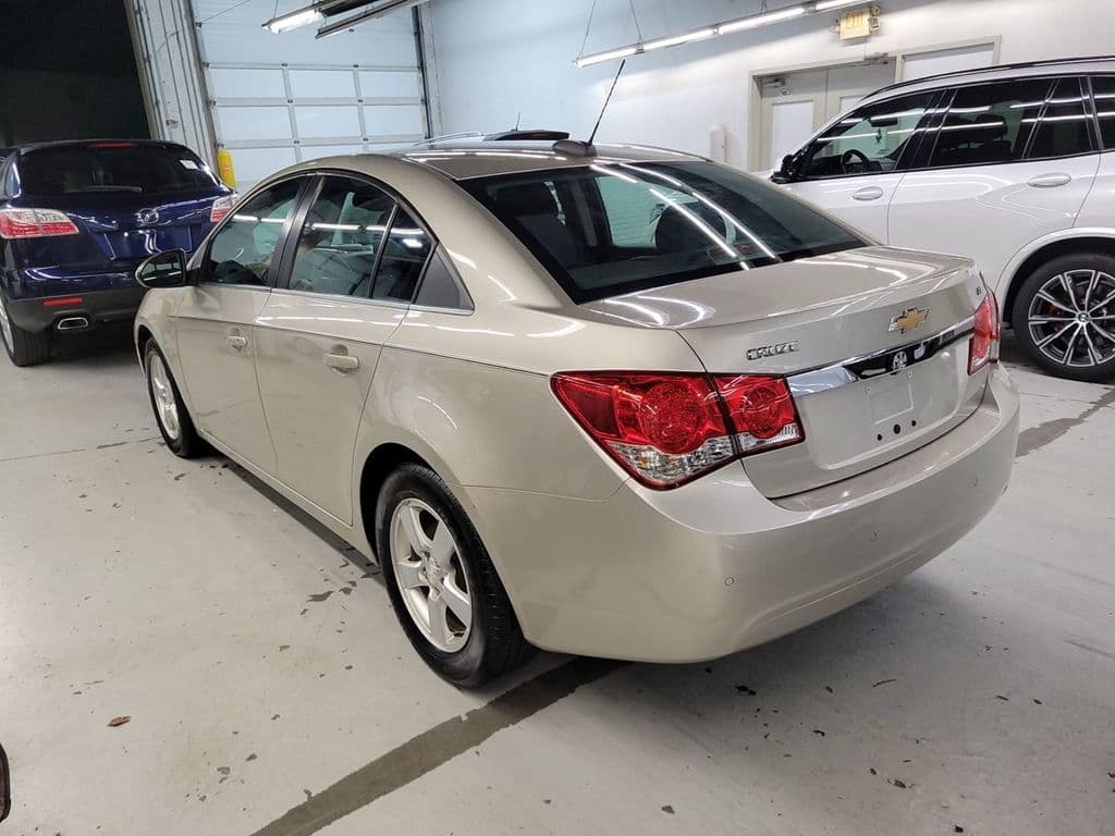2016 Chevrolet Cruze Limited 1LT, photo 4 of 8