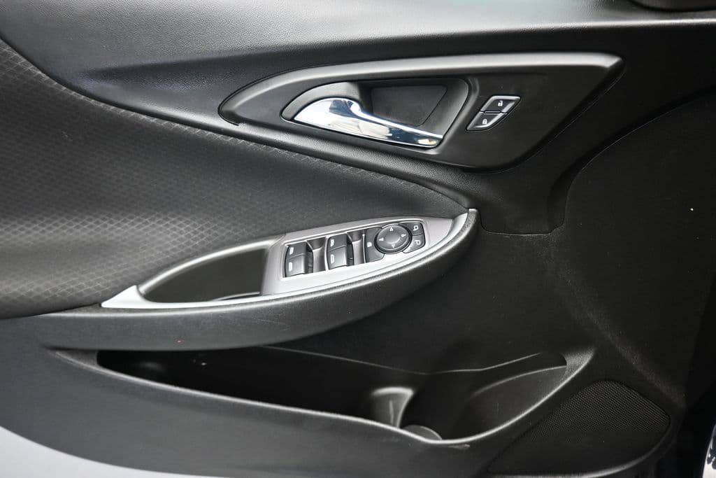 2023 Chevrolet Malibu LT 1LT, photo 10 of 56