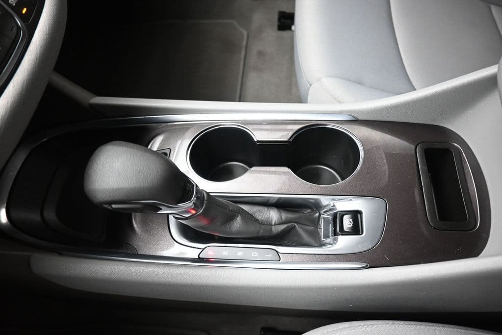 2022 Chevrolet Malibu LT, photo 21 of 57