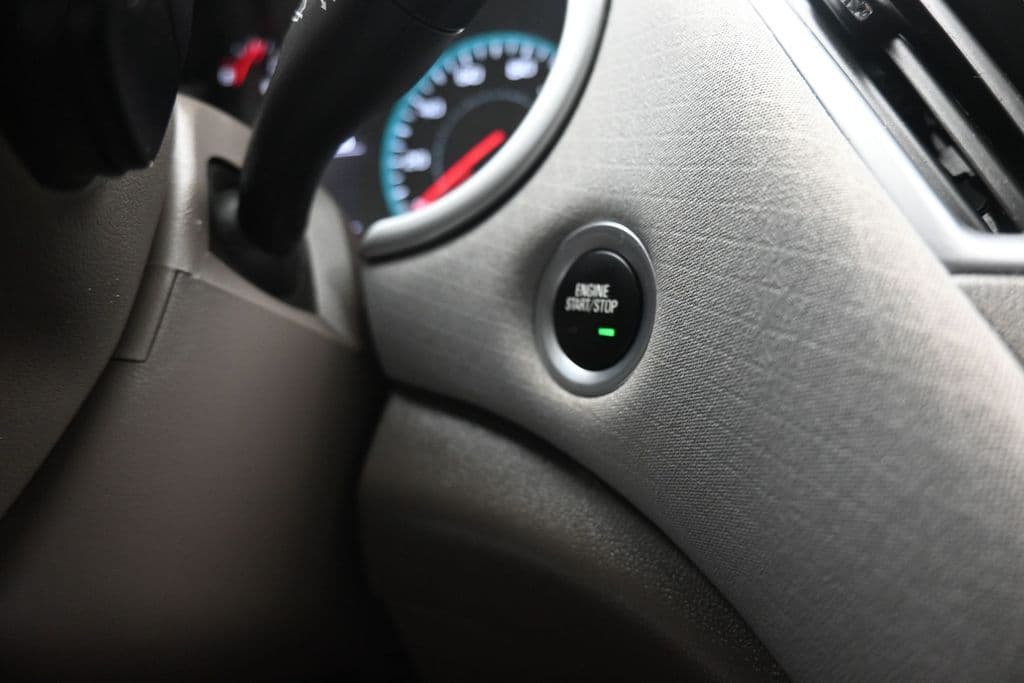 2022 Chevrolet Malibu LT, photo 19 of 57