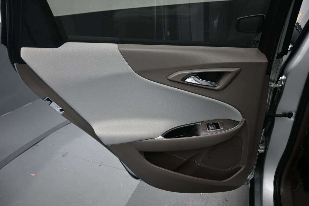 2022 Chevrolet Malibu LT, photo 27 of 57