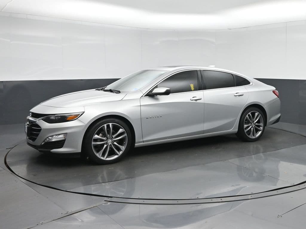 2022 Chevrolet Malibu LT, photo 3 of 57