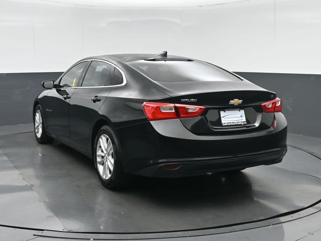 2017 Chevrolet Malibu LT 1LT, photo 5 of 57