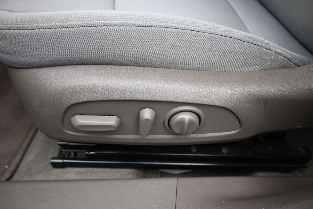 2017 Chevrolet Malibu LT 1LT, photo 12 of 57