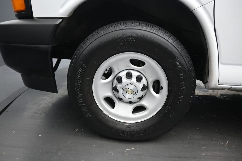 2023 Chevrolet Express 3500 LS Passenger, photo 47 of 56