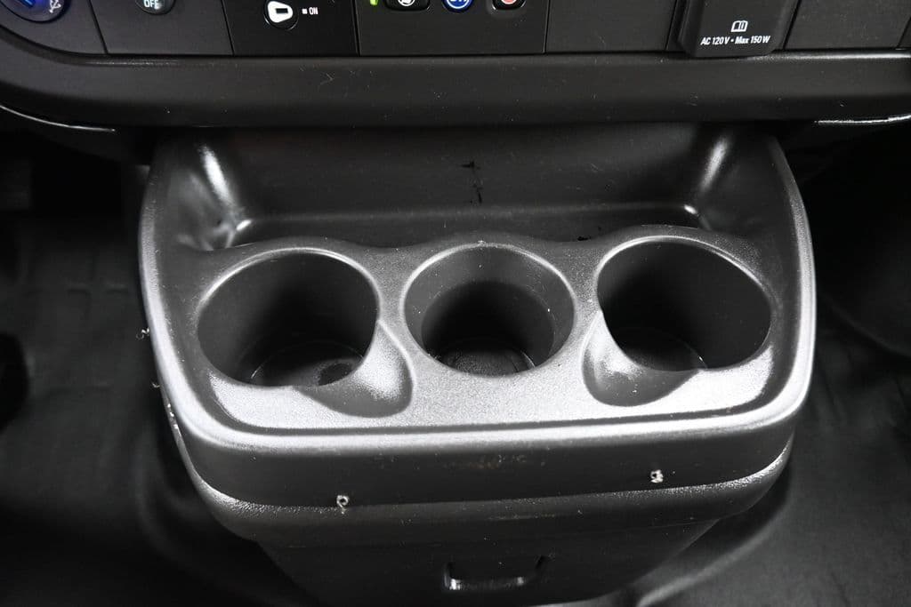 2023 Chevrolet Express 3500 LS Passenger, photo 18 of 56