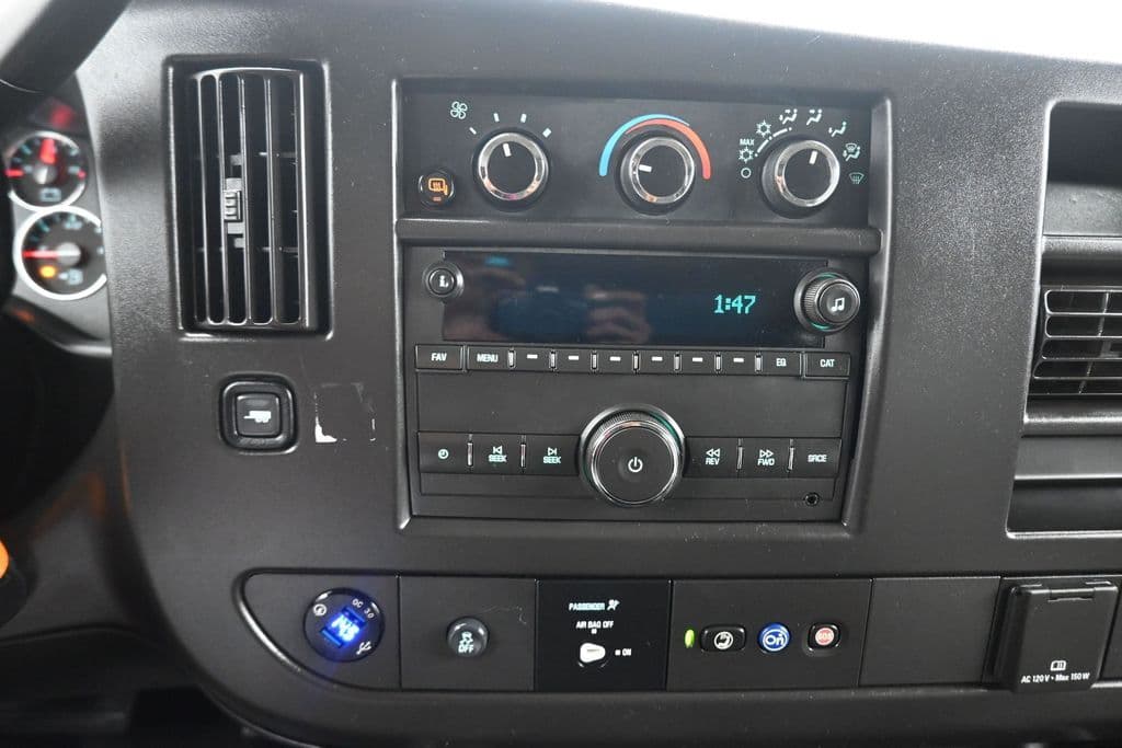 2023 Chevrolet Express 3500 LS Passenger, photo 15 of 56