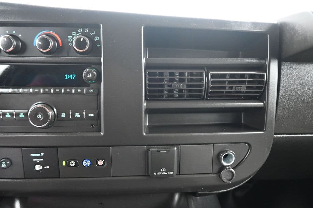 2023 Chevrolet Express 3500 LS Passenger, photo 16 of 56
