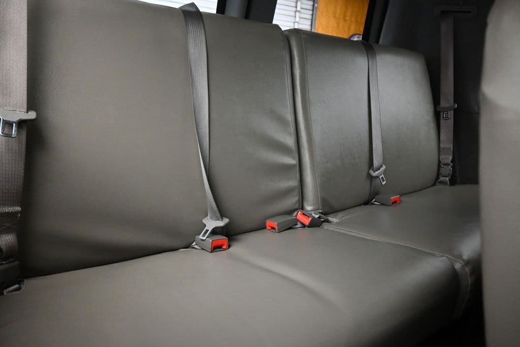 2023 Chevrolet Express 3500 LS Passenger, photo 34 of 56