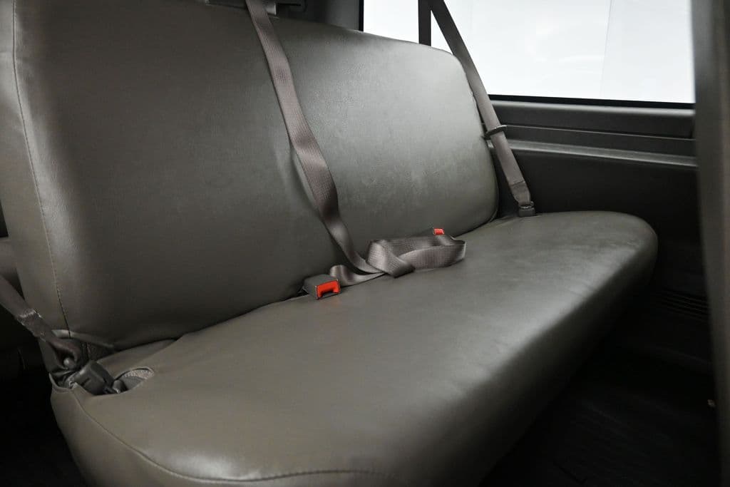 2023 Chevrolet Express 3500 LS Passenger, photo 33 of 56