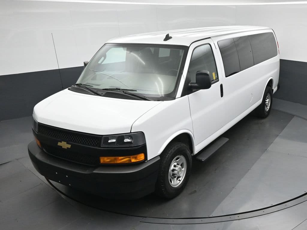 2023 Chevrolet Express 3500 LS Passenger, photo 51 of 53