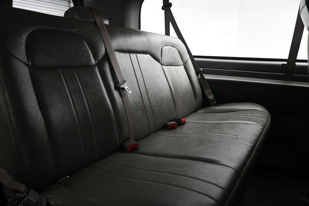 2023 Chevrolet Express 3500 LS Passenger, photo 29 of 53