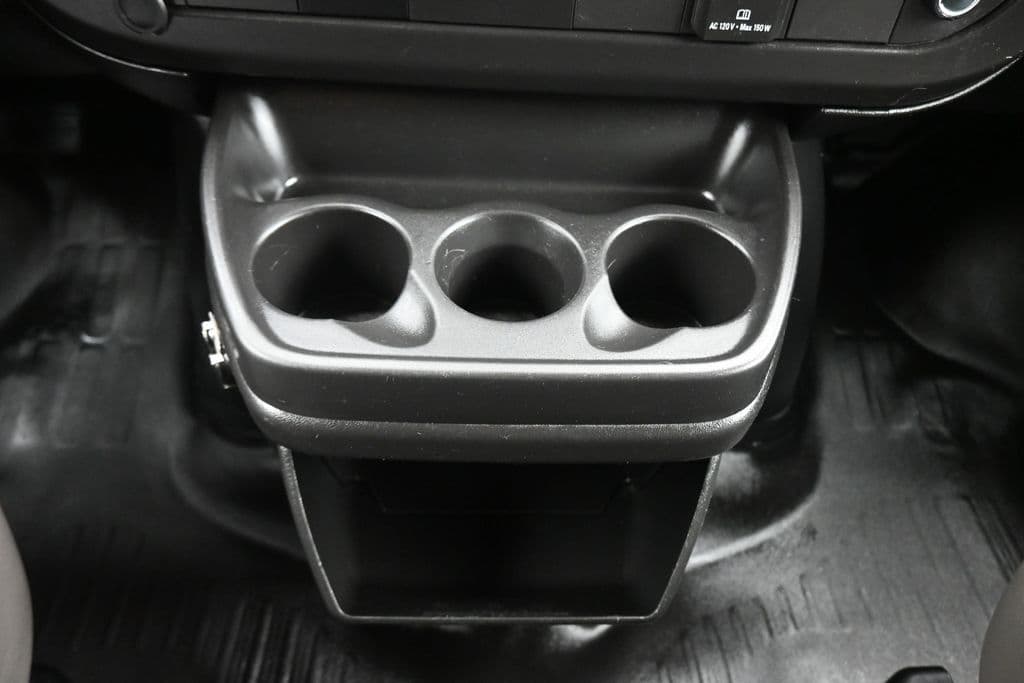 2023 Chevrolet Express 3500 LS Passenger, photo 18 of 53