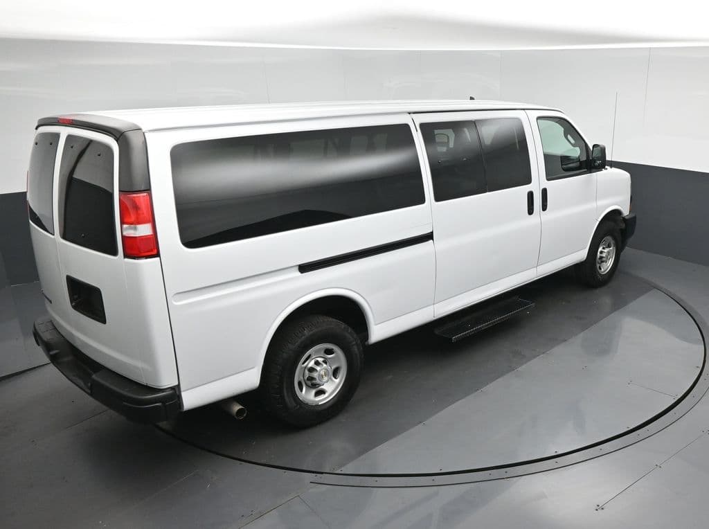 2023 Chevrolet Express 3500 LS Passenger, photo 53 of 53