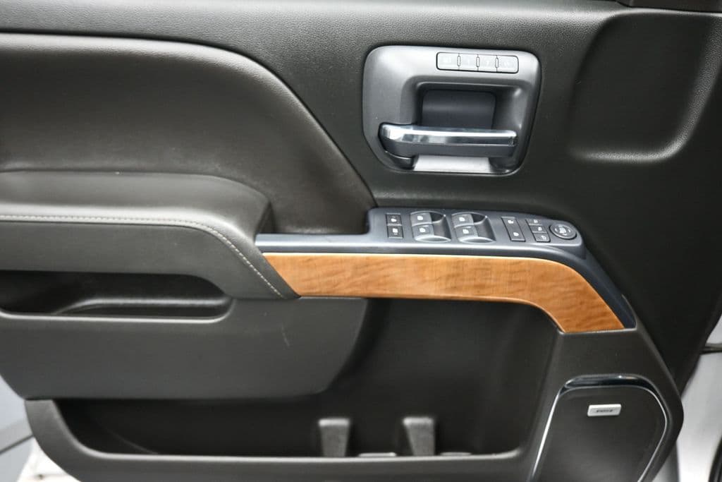2018 Chevrolet Silverado 2500HD LTZ, photo 10 of 60