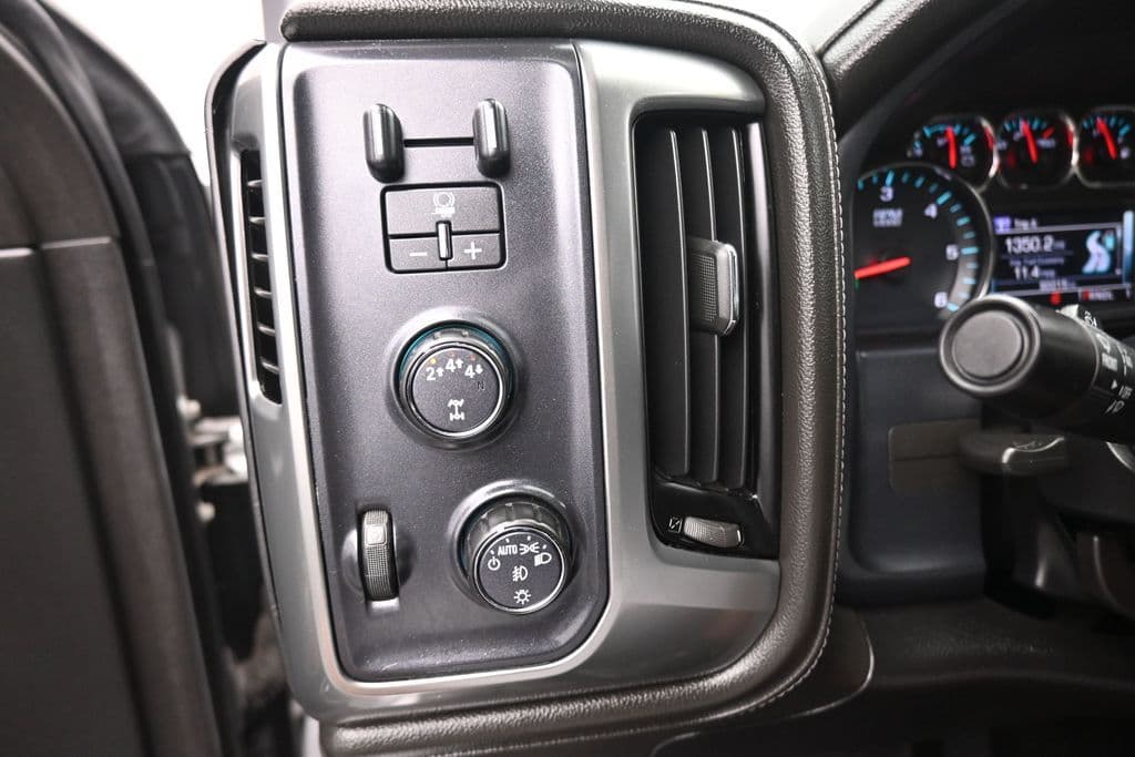 2018 Chevrolet Silverado 2500HD LTZ, photo 27 of 60