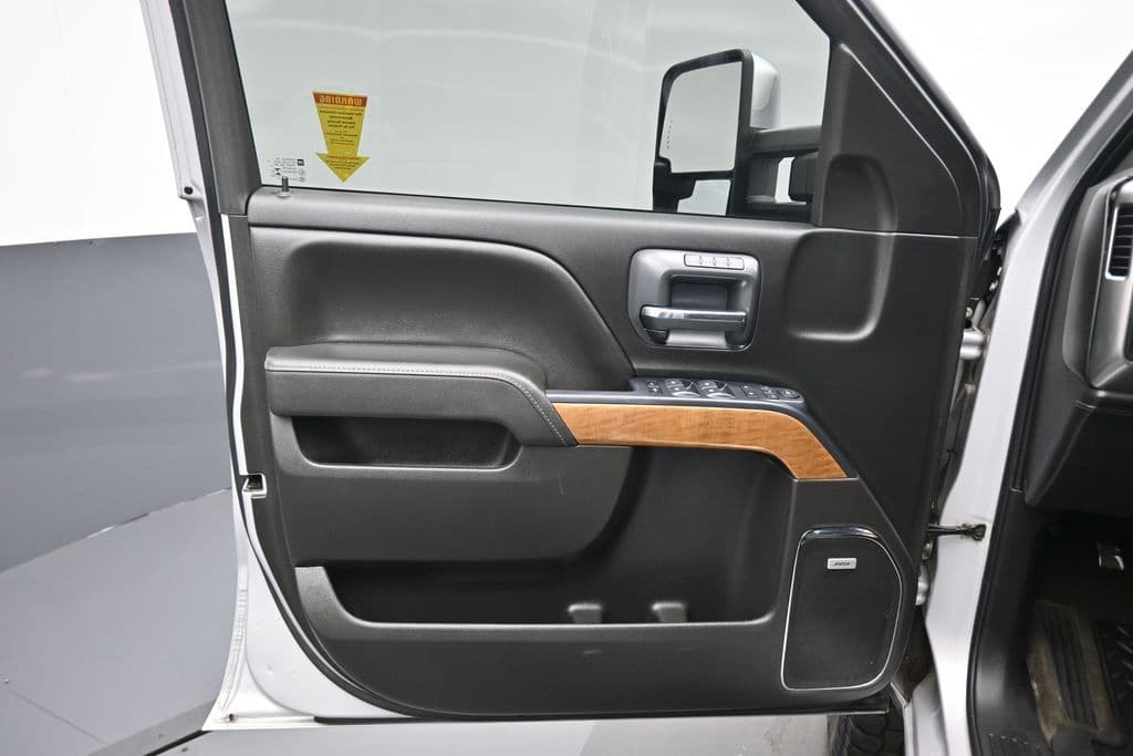 2018 Chevrolet Silverado 2500HD LTZ, photo 9 of 60