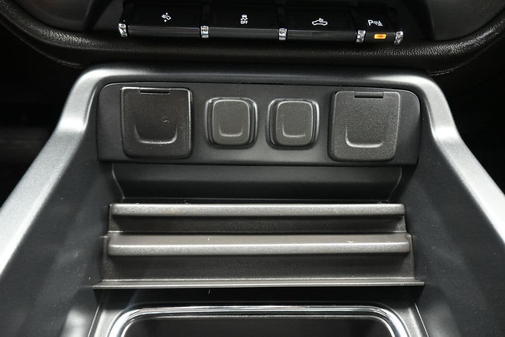 2018 Chevrolet Silverado 2500HD LTZ, photo 21 of 60