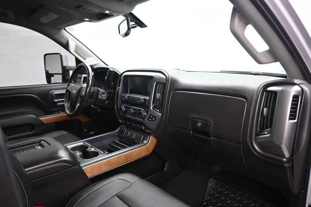 2018 Chevrolet Silverado 2500HD LTZ, photo 44 of 60