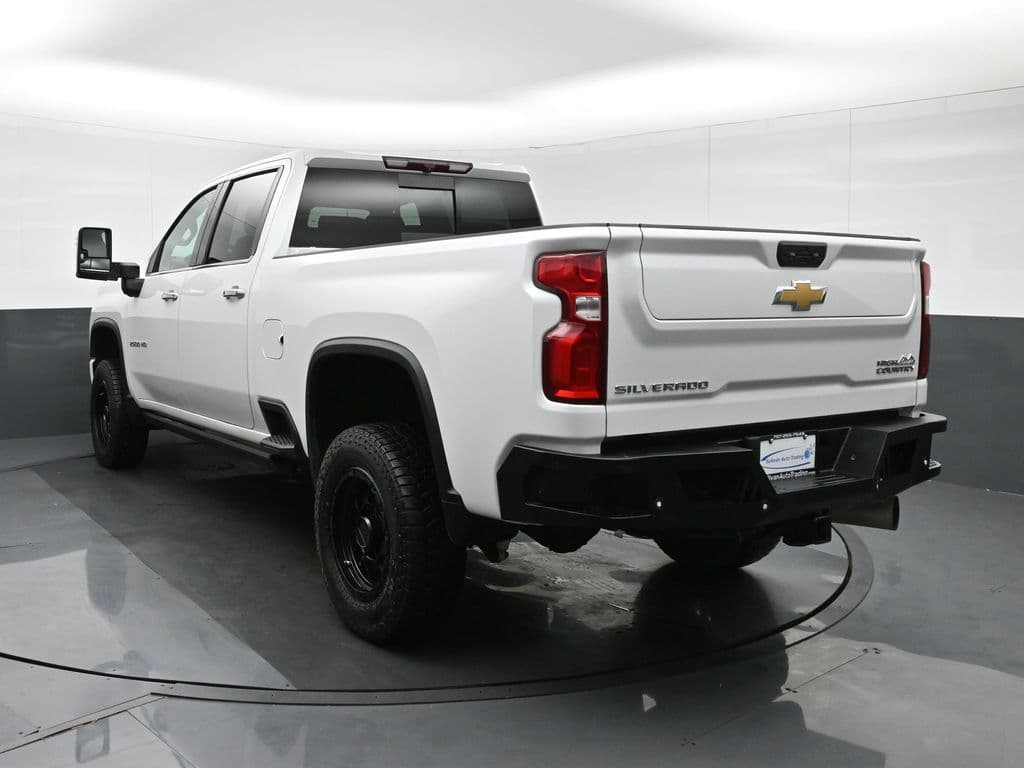 2022 Chevrolet Silverado 2500HD High Country, photo 5 of 85