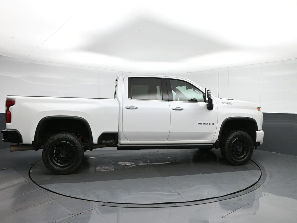 2022 Chevrolet Silverado 2500HD High Country, photo 8 of 85