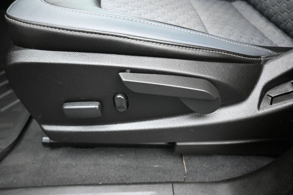 2021 Chevrolet Colorado Z71, photo 12 of 63