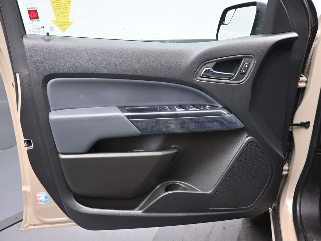 2022 Chevrolet Colorado Z71, photo 9 of 59