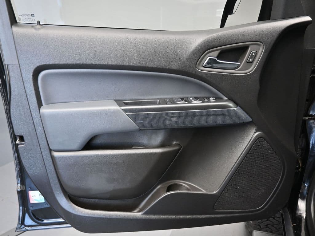 2022 Chevrolet Colorado Z71, photo 9 of 62