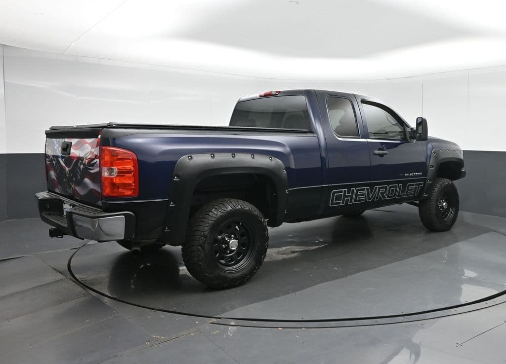 2011 Chevrolet Silverado 1500 LS, photo 7 of 66