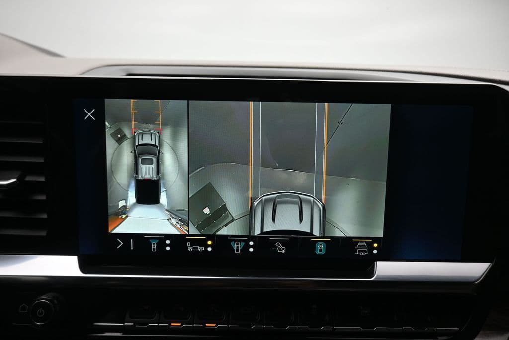 2023 Chevrolet Silverado 1500 LTZ, photo 22 of 69
