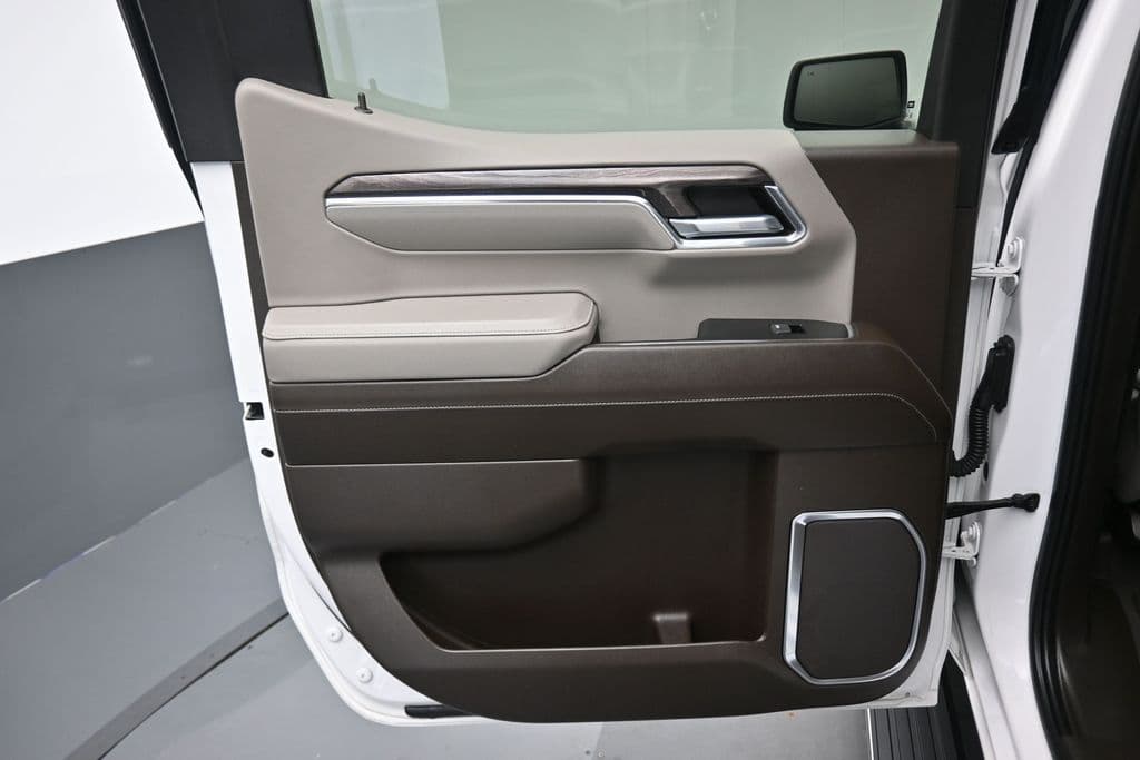 2023 Chevrolet Silverado 1500 LTZ, photo 34 of 69