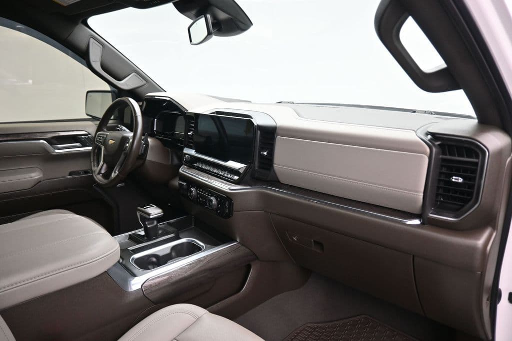 2023 Chevrolet Silverado 1500 LTZ, photo 52 of 69
