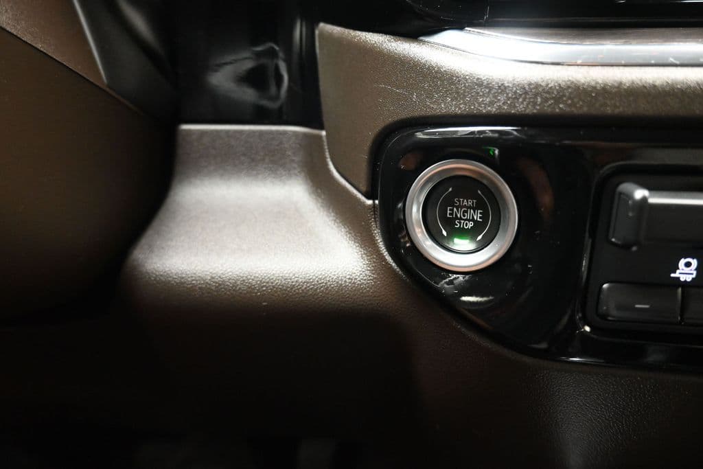 2023 Chevrolet Silverado 1500 LTZ, photo 27 of 69