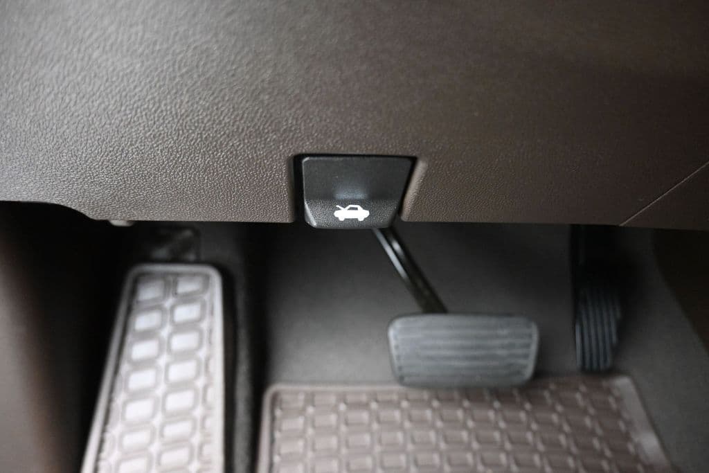 2023 Chevrolet Silverado 1500 LTZ, photo 32 of 69
