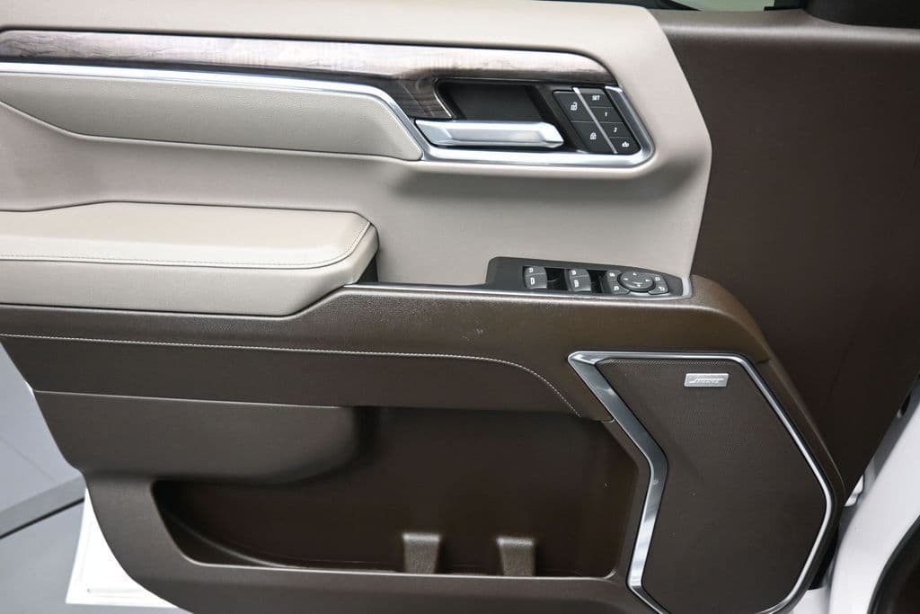 2023 Chevrolet Silverado 1500 LTZ, photo 10 of 69