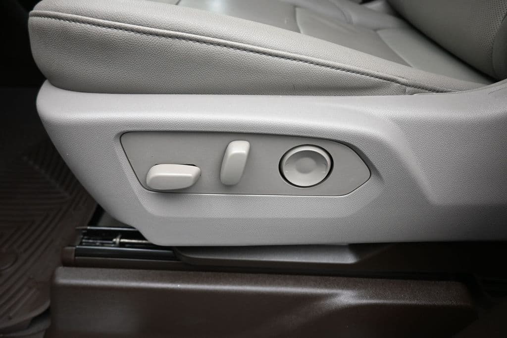 2023 Chevrolet Silverado 1500 LTZ, photo 13 of 69
